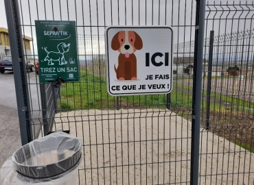 parc à toutou rue Hérault de Séchelles