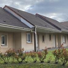 Appartement et pavillon dans un cadre arboré 