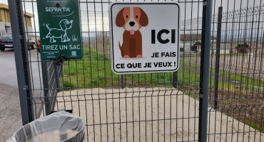 parc à toutou rue Hérault de Séchelles